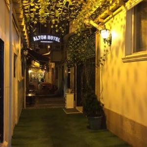 poza Alyon Hotel Taksim