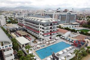 poza telefon Hotel Grand Kolibri Prestige & Spa