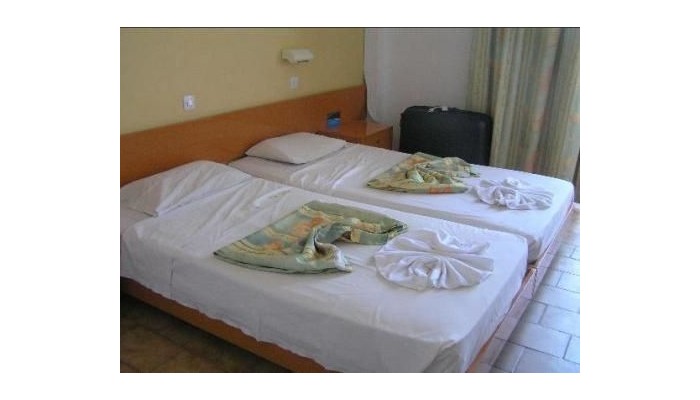 Evi Hotel poza 3