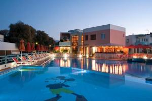 poza telefon Chrispy Beach Resort