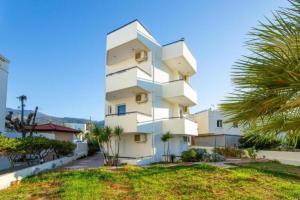 poza telefon Hotel Sunshine Garden Apts