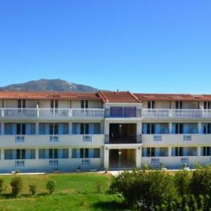poza Tassia Studios